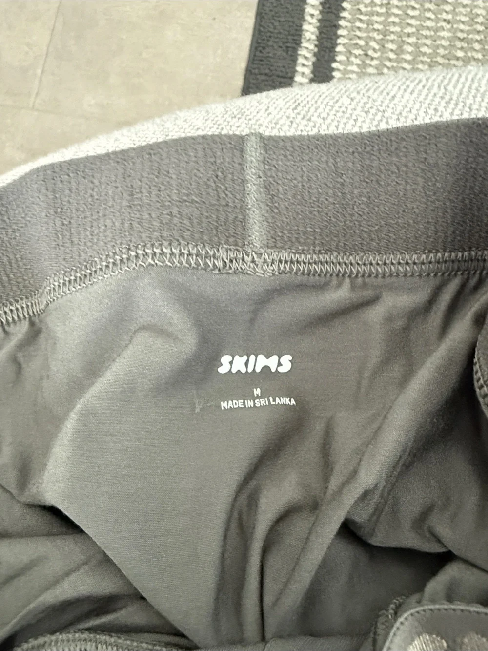 Men’s NEW Skims Size M  3” stretch modal boxer briefs